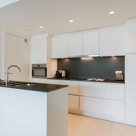 Relax By The Waves Апартаменты Остенде