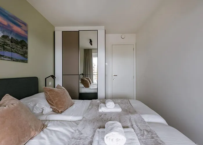 Relax By The Waves * Ostende